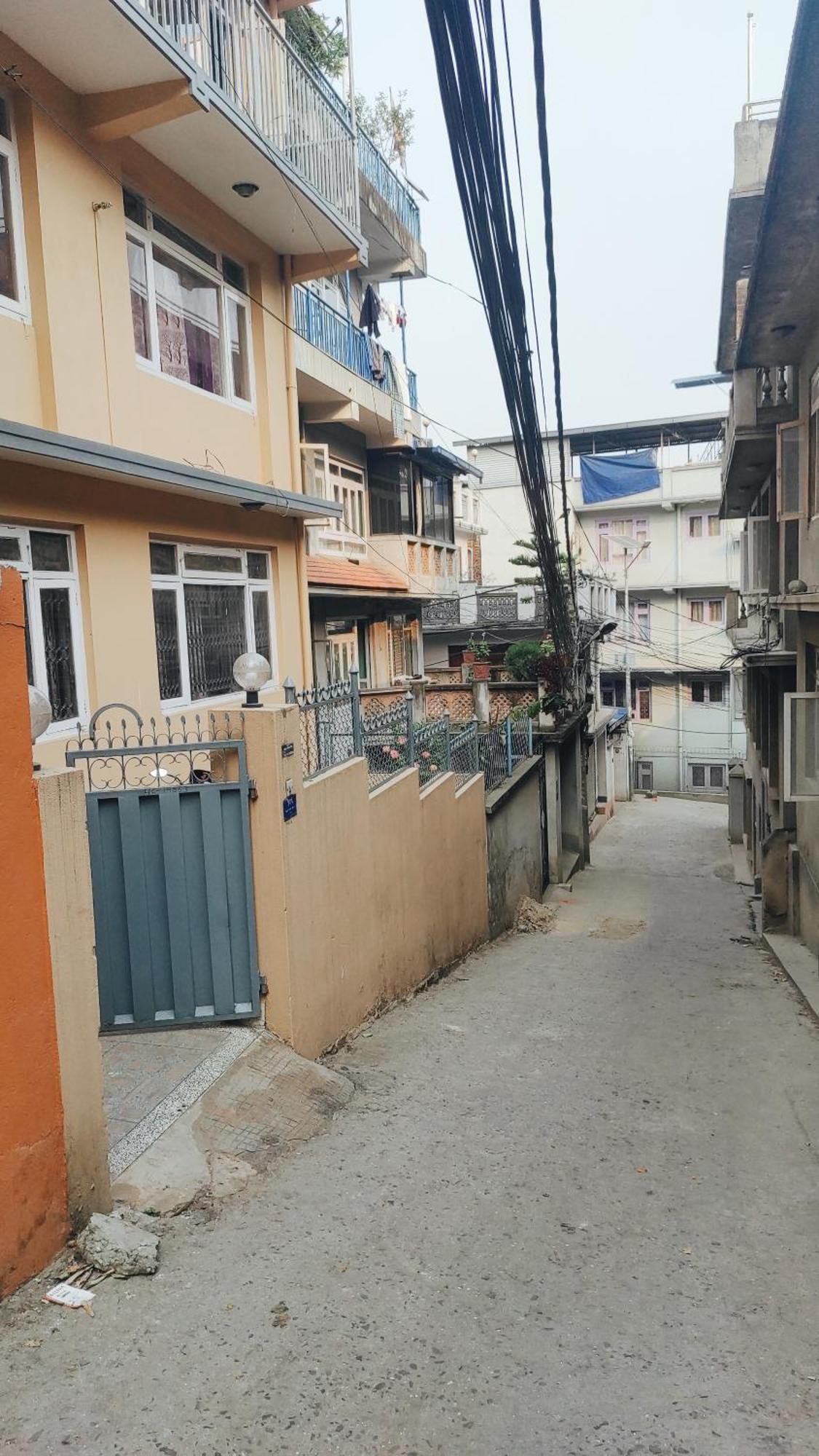 Budget Backpackers Hotel Lalitpur Экстерьер фото