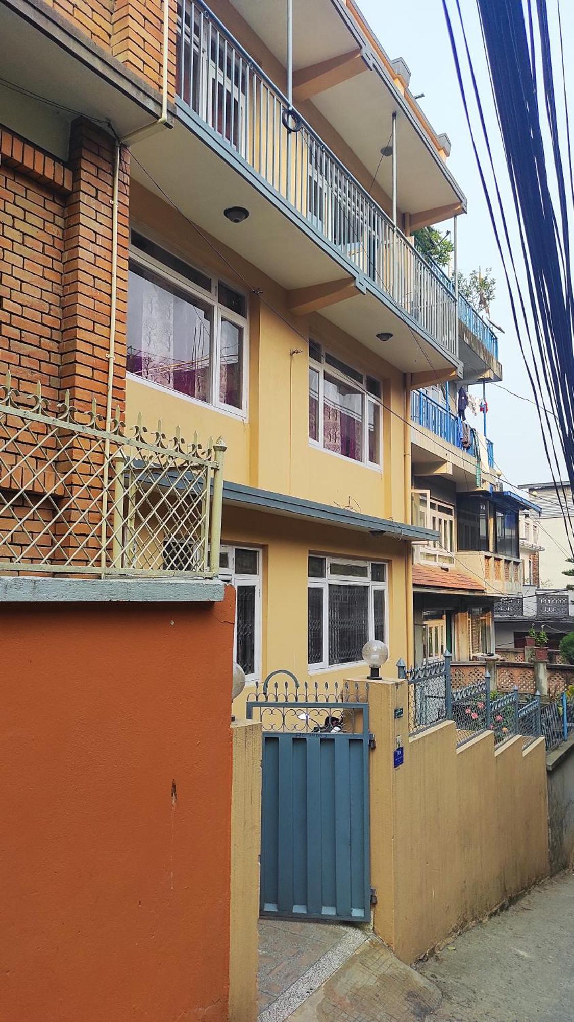 Budget Backpackers Hotel Lalitpur Экстерьер фото