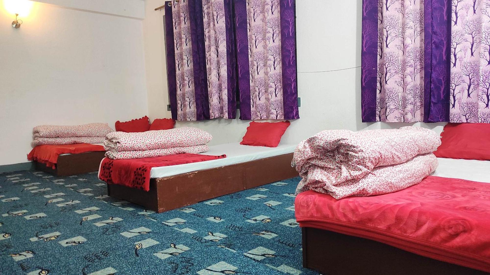 Budget Backpackers Hotel Lalitpur Экстерьер фото