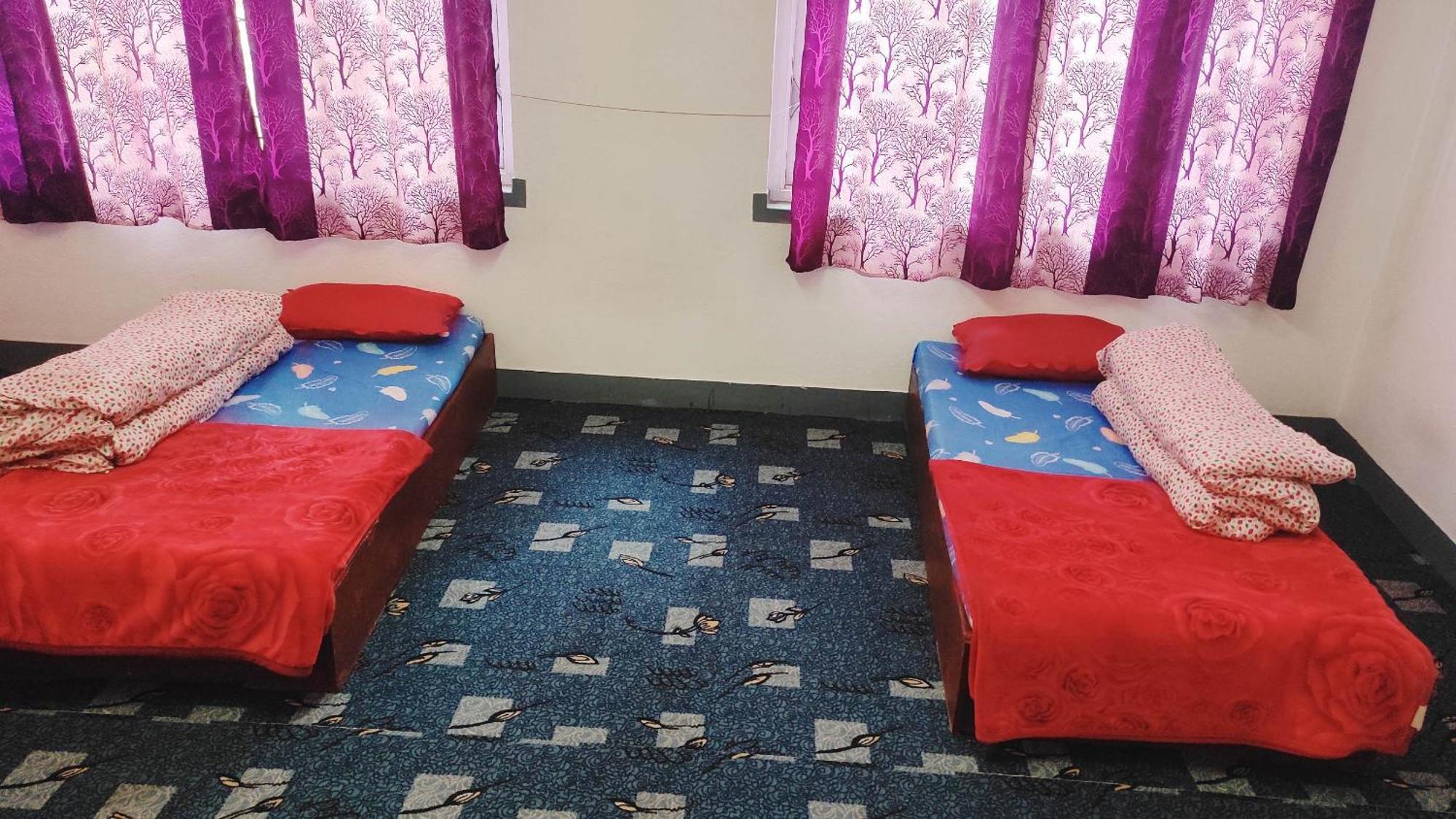 Budget Backpackers Hotel Lalitpur Экстерьер фото